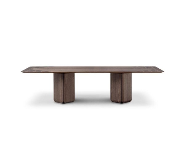 BAY TABLE