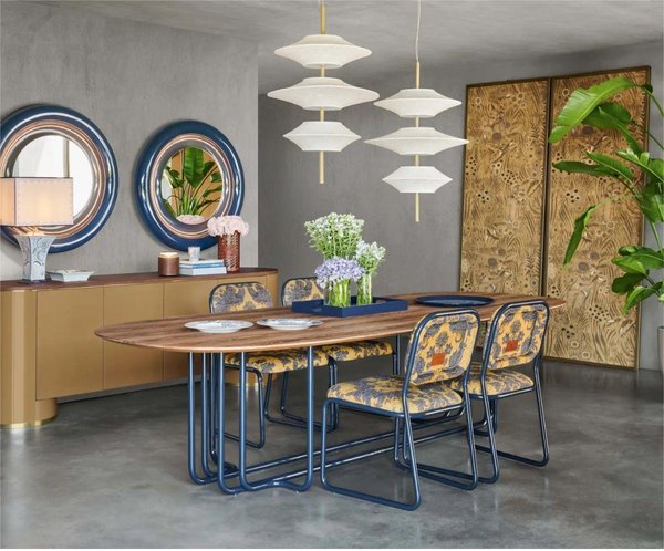 PIPING DINING TABLE
