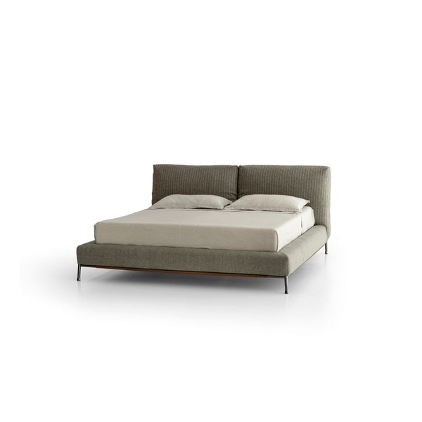 Chapeau Bed
