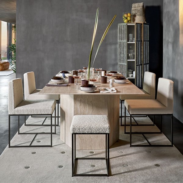 RIDER ARMCHAIR