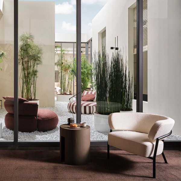 NANI ARMCHAIR